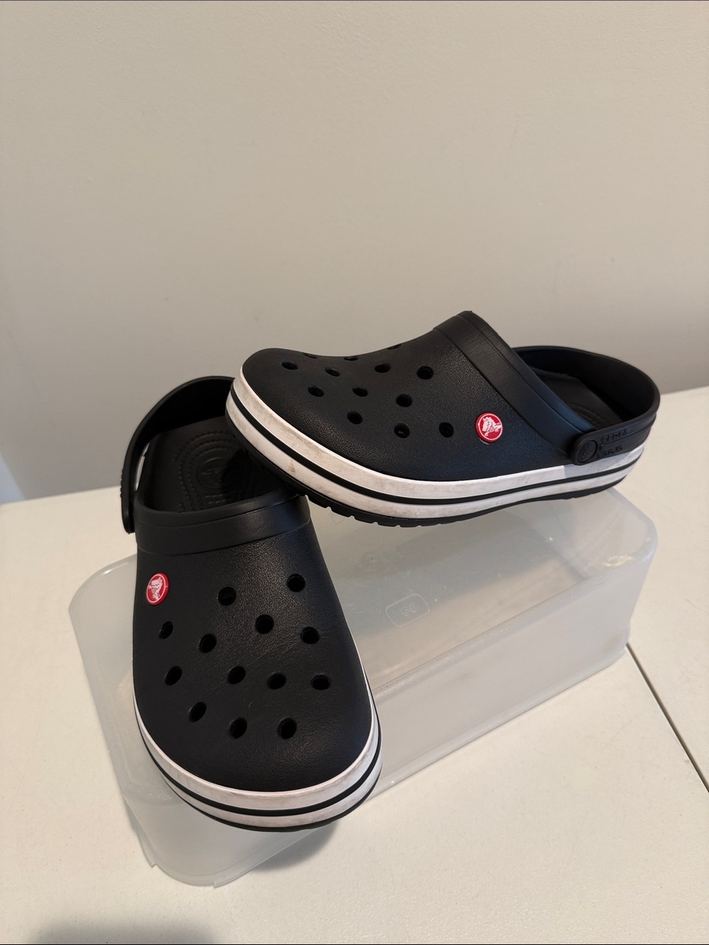 CROCS Men's Unisex Crocband Clog  Black Slip-On White Trim Men’s 9 Women’s 11